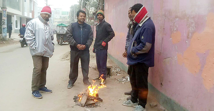 আবারও শৈত্যপ্রবাহের কবলে দিনাজপুর