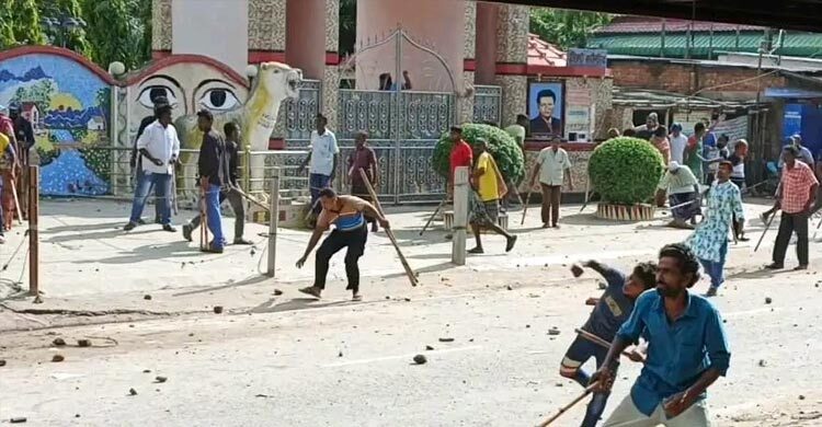 দিনাজপুরে বিনোদন স্পট-দরবারে ভাঙচুর-অগ্নিসংযোগ, সংঘর্ষে আহত ২০