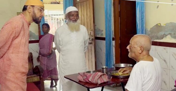 ‘মনোনয়ন পেয়েই’ আ’লীগ নেতার বাসায় ছুটে গেলেন বিএনপির প্রার্থী