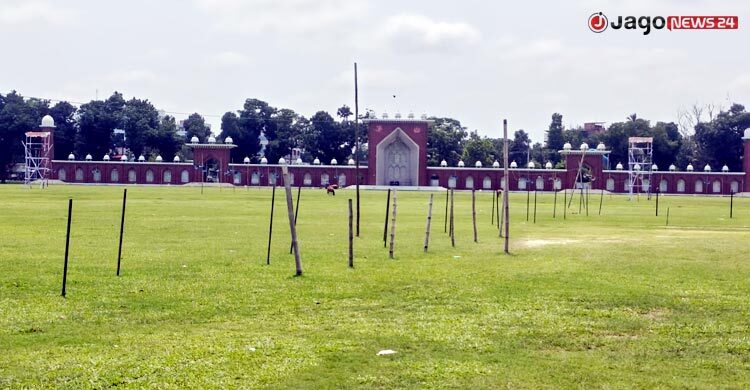 ঈদের জামাতের জন্য প্রস্তুত গোর-এ শহীদ ময়দান