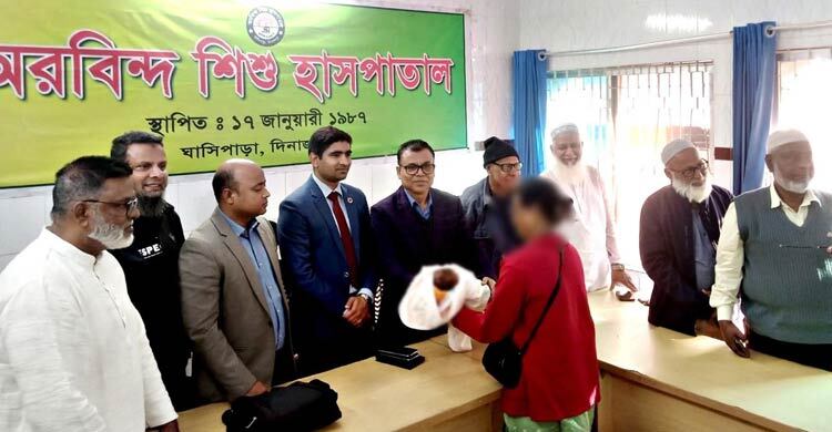 সেই নবজাতকের অভিভাবকত্ব নিলেন নওগাঁর নিঃসন্তান এক দম্পতি