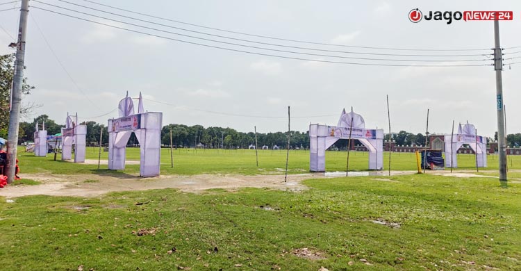 ঈদের জামাতের জন্য প্রস্তুত গোর-এ শহীদ ময়দান