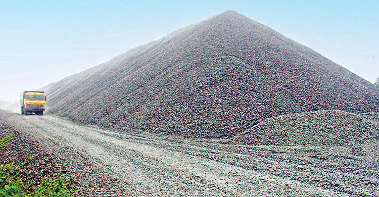 পাথর-কয়লার চাহিদা কমে দুই খনিতে উৎপাদন বন্ধের শঙ্কা