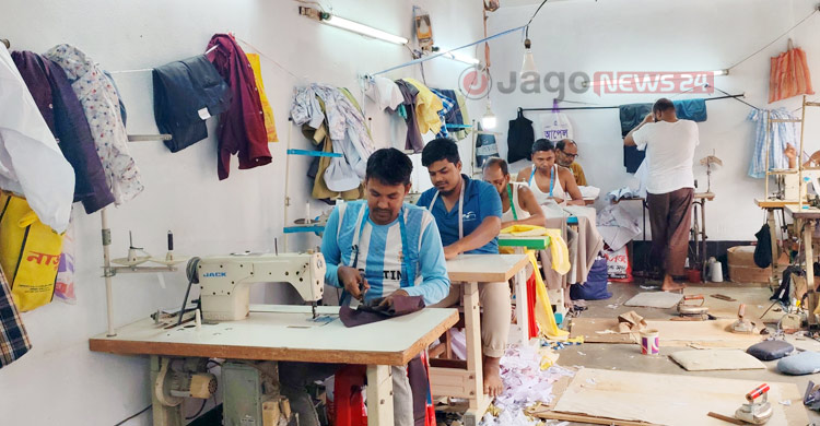 দর্জিপাড়ায় নির্ঘুম রাত কাটছে কারিগরদের