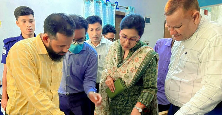 অতিরিক্ত ফি আদায়ে দুই ডায়াগনস্টিক সেন্টারকে জরিমানা