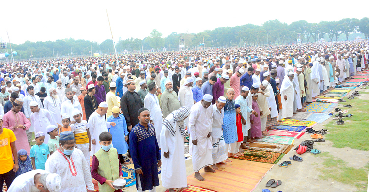 একসঙ্গে দুই লাখের বেশি মুসল্লির ঈদের নামাজ আদায়