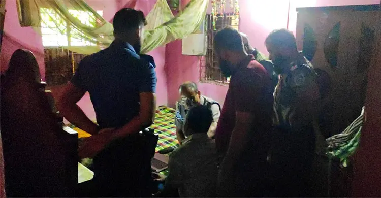 মা-দুই শিশুর মরদেহ উদ্ধারের ঘটনায় আটক ৩, চিরকুট ঘিরে বাড়ছে রহস্য
