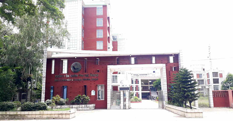 দিনাজপুর বোর্ডে গণিত-ইংরেজিতে ফেল বেশি