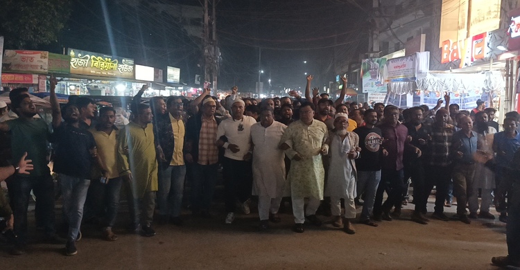 খালেদা জিয়াকে প্রার্থী ঘোষণা, দিনাজপুরে নেতাকর্মীদের আনন্দ মিছিল