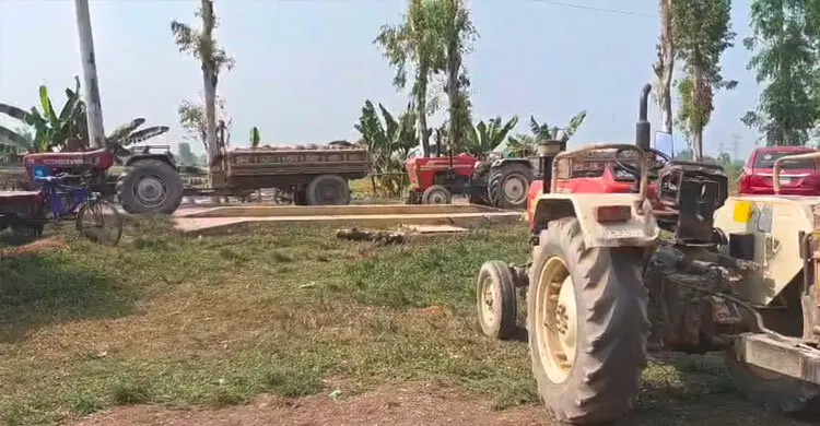 আবাদি জমির মাটি কেটে ইটভাটায় ব্যবহার, লাখ টাকা জরিমানা