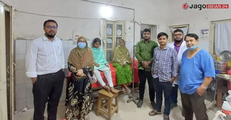 সাপে কাটা চিকিৎসায় দৃষ্টান্ত গড়লো বোচাগঞ্জ হাসপাতাল