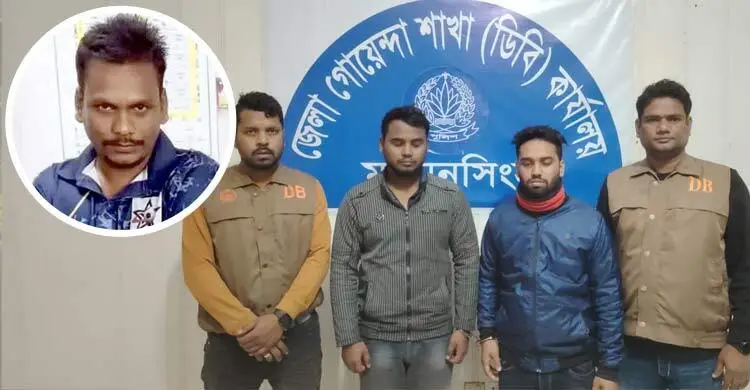 নদীর পাড় যেন মৃত্যুকূপ, নৌকায় উঠতে ‘সার্কাস’