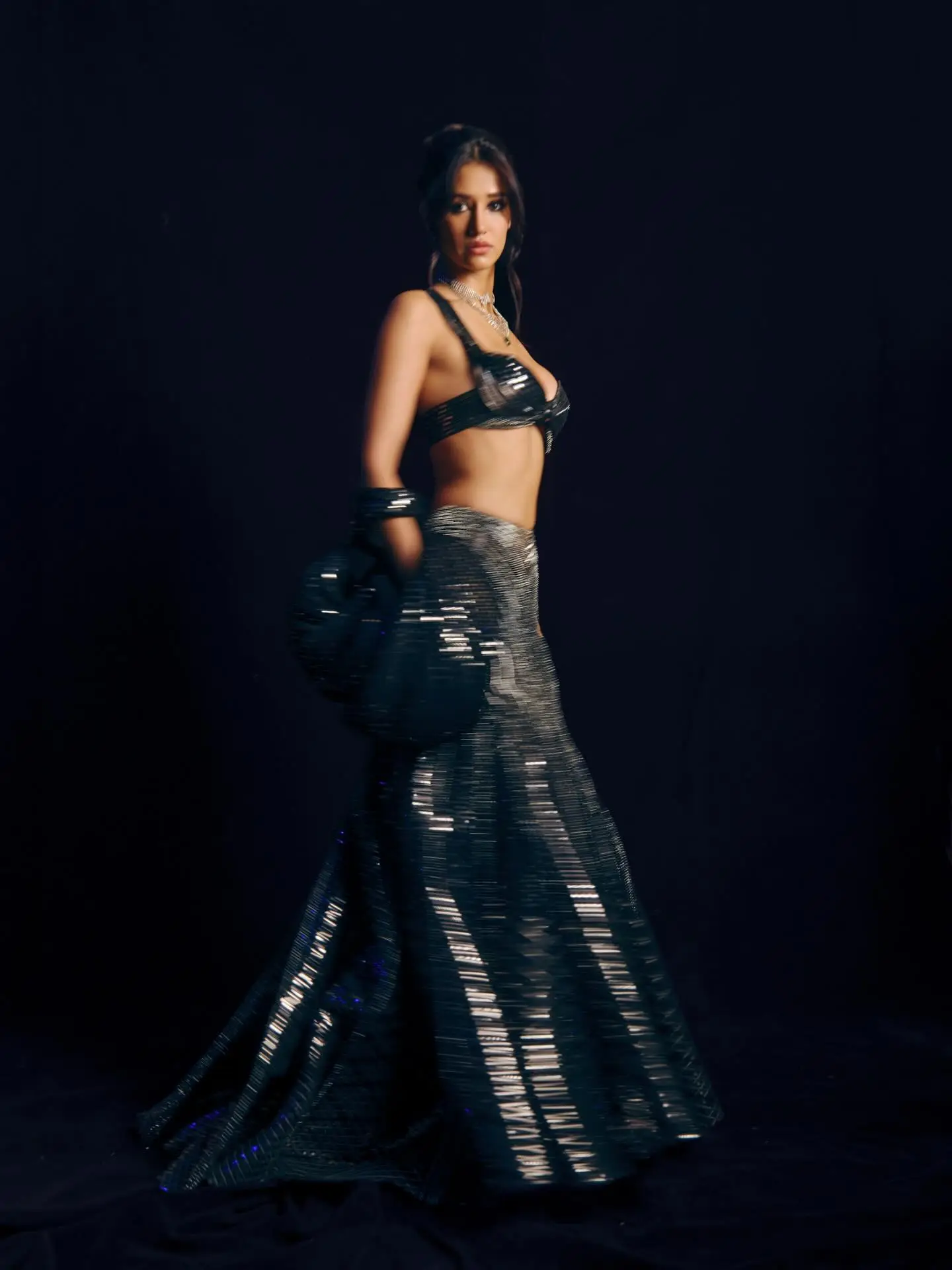 দিশার গ্ল্যামারে মাতলো ল্যাকমে মঞ্চ