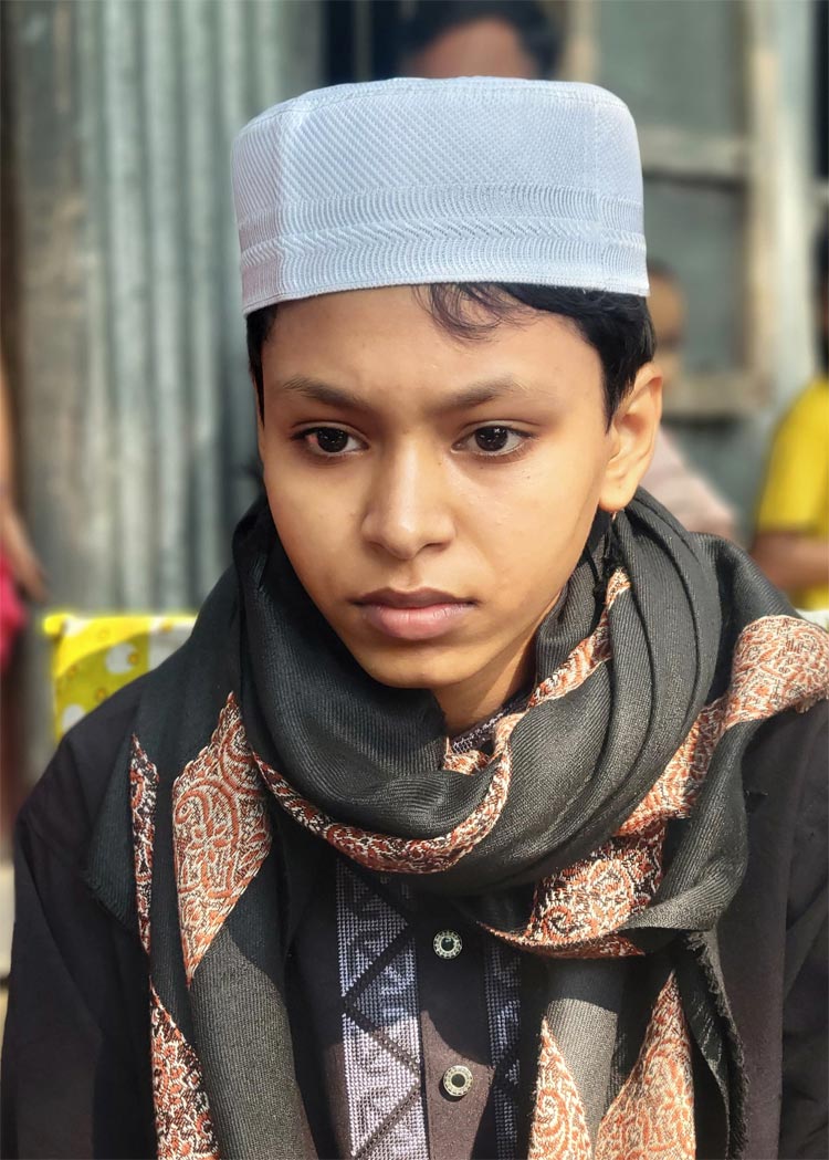 মেয়ে থেকে হঠাৎ ছেলে, পরিবারে আনন্দ-এলাকায় বিস্ময়