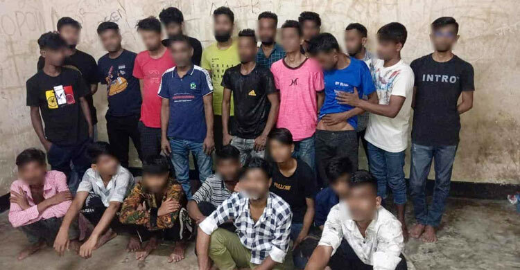 রাজধানীতে বিশেষ অভিযানে গ্রেফতার ২৪