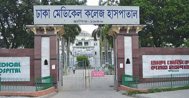 হন্যে হয়ে ঘুরেও পাওয়া গেল না ভ্যাকসিন, সাপের কামড়ে শিশুর মৃত্যু