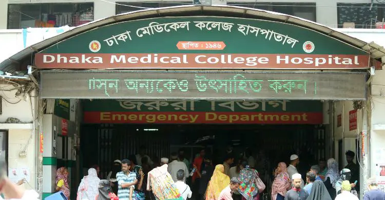 রিকশার পেছনে অটোরিকশার ধাক্কা, প্রাণ গেলো চালকের