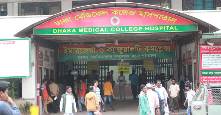 রাস্তায় পড়েছিল নবজাতকের মরদেহ