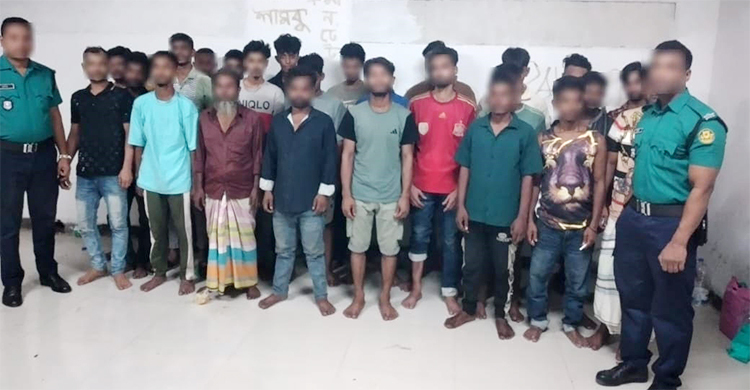 মোহাম্মদপুরে বিশেষ অভিযানে গ্রেফতার ২৬