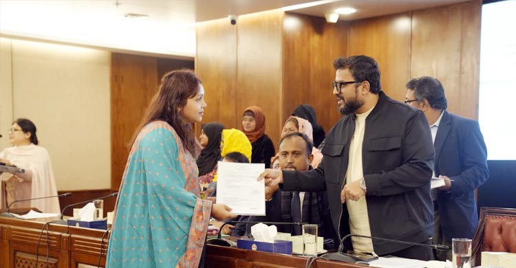 তৃতীয় লিঙ্গের ৩০ জনকে অস্থায়ী দোকান স্থাপনের অনুমতি উত্তর সিটির