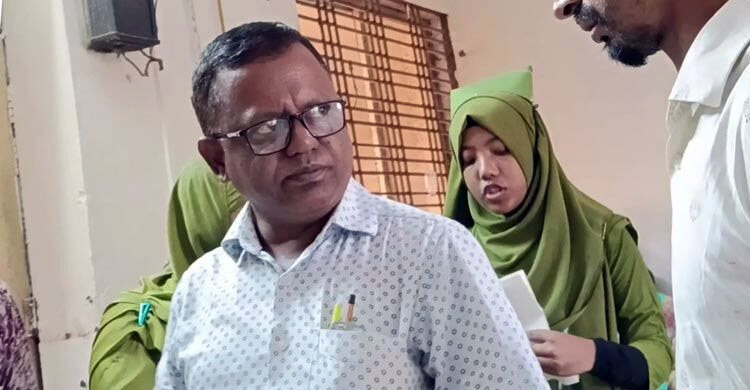 রোগীর স্বজনকে গালি দেওয়া সেই চিকিৎসককে বরখাস্ত