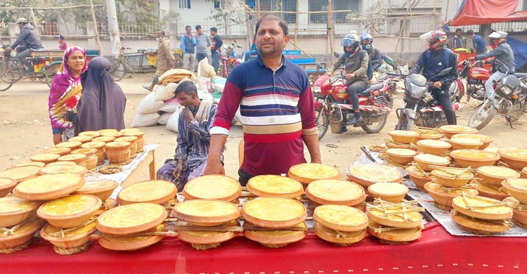 সিরাজগঞ্জে ৩০০ বছরে দইমেলা