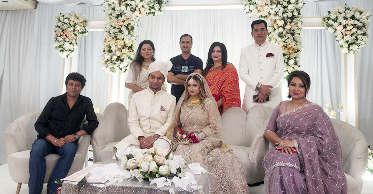 নতুন জীবনে ডলি সায়ন্তনীর মেয়ে নূসরাত