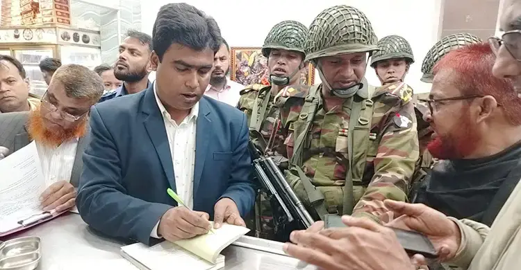 বাসি খাবার-মেয়াদোত্তীর্ণ পণ্য বিক্রি, সাত প্রতিষ্ঠানকে জরিমানা