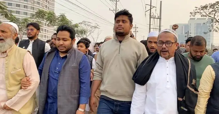 নারায়ণগঞ্জে ‘হ্যাঁ’ ভোটের পক্ষে হাসনাত আব্দুল্লাহর গণসংযোগ