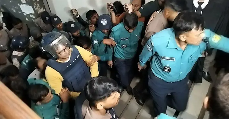 সাংবাদিক আনিস আলমগীর ৫ দিনের রিমান্ডে