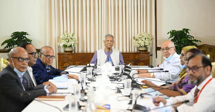 মুক্তিযুদ্ধের প্রকৃত ইতিহাস তুলে ধরতে জোর দিয়েছেন প্রধান উপদেষ্টা