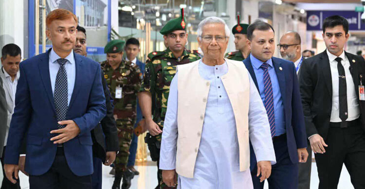 রোমের পথে প্রধান উপদেষ্টা