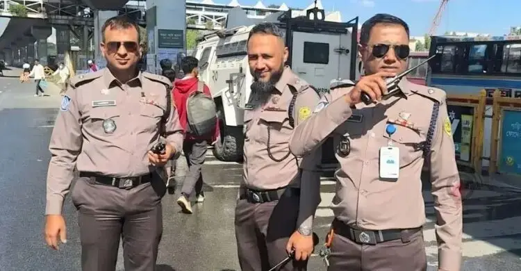 জরিপ করছে পুলিশ, অধিকাংশের রায়ে পোশাক নির্ধারণ