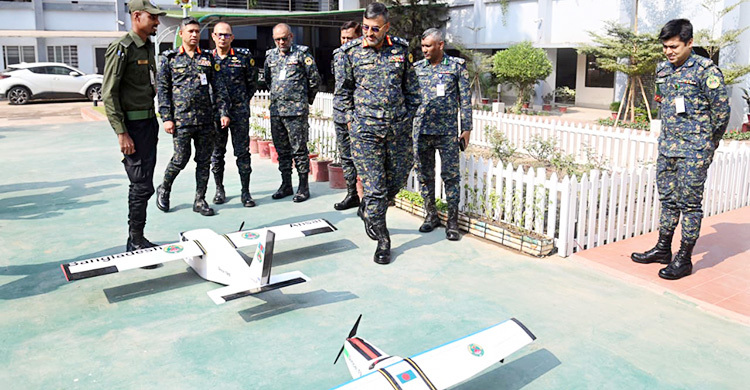আনসার সদস্য আবুল হোসেনের ড্রোন উদ্ভাবন, পৃষ্ঠপোষকতার আশ্বাস