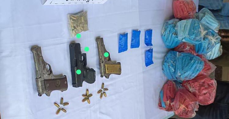 মাদকের পাইকারি ব্যবসা টিকিয়ে রাখতে অস্ত্রের ব্যবহার করতেন তারা