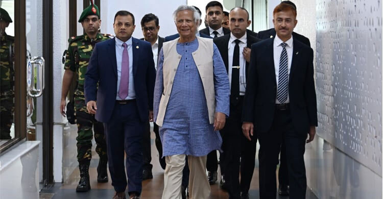 Yunus returns home after two-day visit to Italy