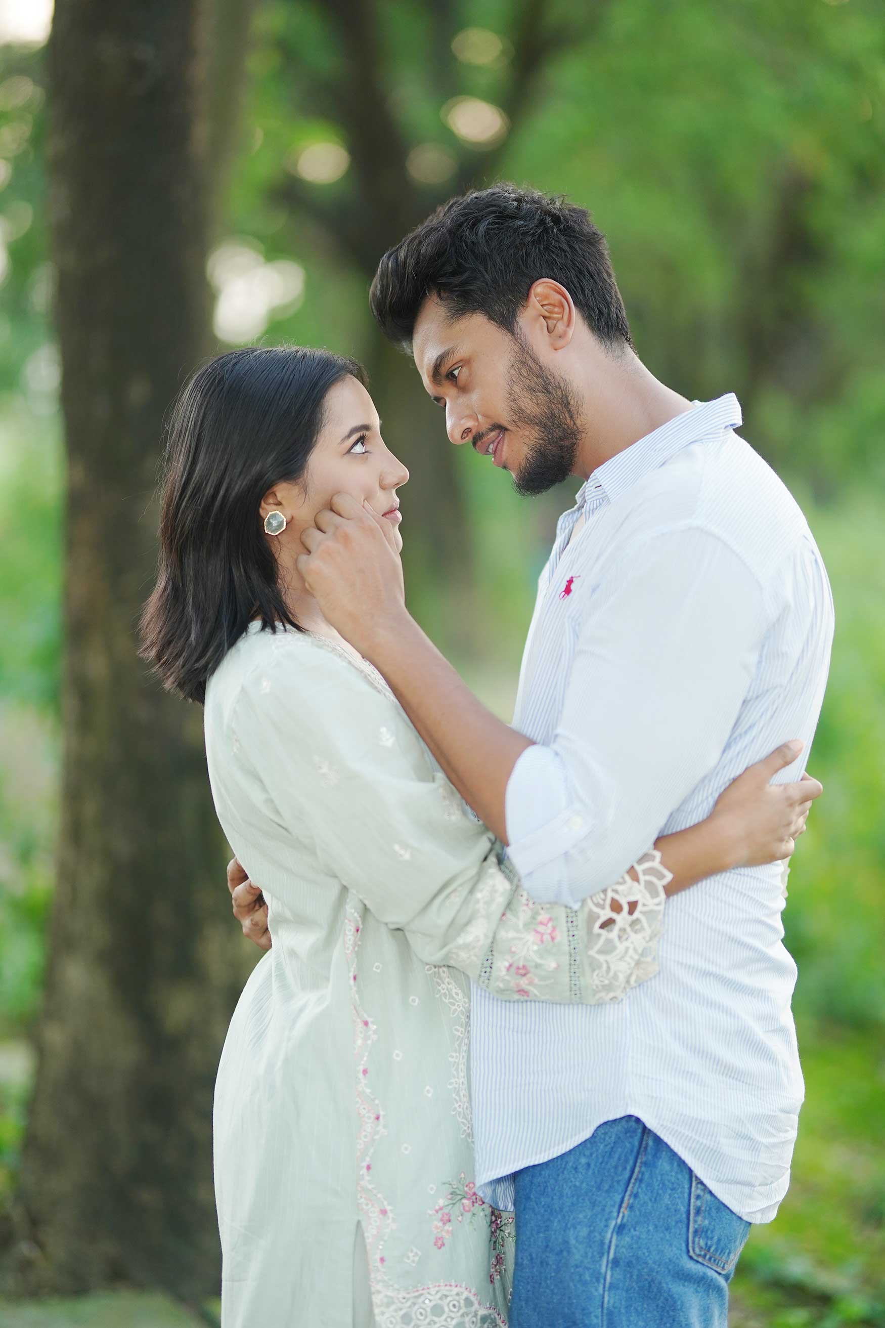 ভাত রেখে উঠে গিয়েছিল মেয়েটি, তারপর ...