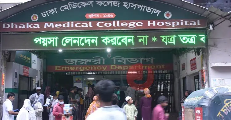 তালাবদ্ধ বাসা থেকে আসছিল দুর্গন্ধ, দরজা ভেঙে মিললো তরুণীর গলিত মরদেহ