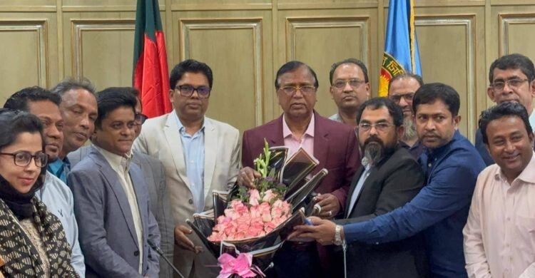 প্রশাসক আব্দুস সালামকে স্বাগত জানালো ডিএসসিসি অফিসার্স অ্যাসোসিয়েশন