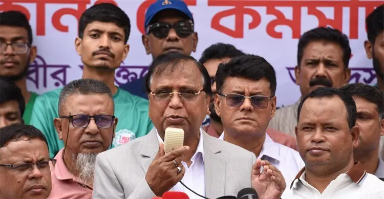 ডেঙ্গু প্রতিরোধে ১০ অঞ্চলে একযোগে ডিএসসিসির ‘ক্লিনিং ডে’