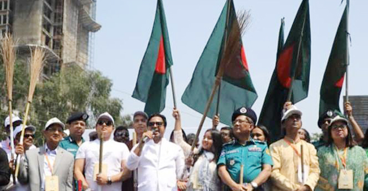 পরিচ্ছন্নতা কর্মসূচির মাধ্যমে জনসচেতনতা বাড়াতে পাঁচ বছর আগে গিনেস বুক অব ওয়ার্ল্ড রেকর্ড গড়েছিল ঢাকা দক্ষিণ সিটি করপোরেশন