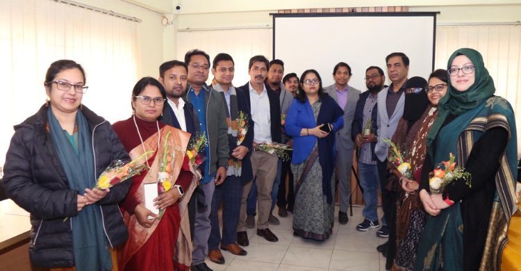 বিদেশে উচ্চশিক্ষা শেষে কাজে যোগদান করা ঢাবি শিক্ষকদের সংবর্ধনা