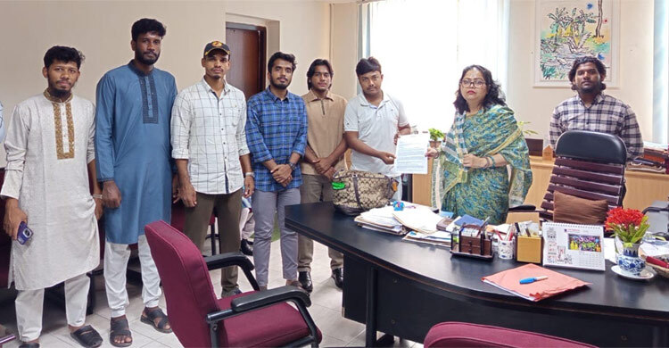 গণঅভ্যুত্থান বিরোধীদের বিরুদ্ধে ব্যবস্থা নিতে ঢাবিতে স্মারকলিপি