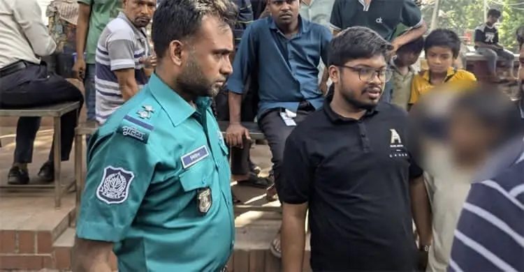 ‘ভিক্ষাবৃত্তির’ জন্য শিশুকে জিম্মি, ঢাবি শিক্ষার্থীর সহায়তায় উদ্ধার
