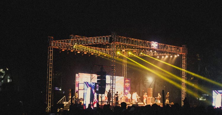 ডাকসু নেতার স্লোগানের জবাবে &lsquo;ইউরেনিয়াম, ইউরেনিয়াম&rsquo; ধ্বনি