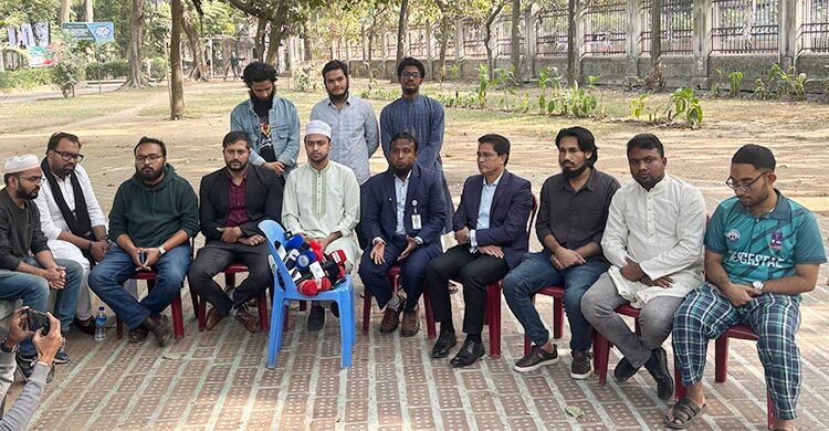 ওসমান হাদির সুস্থতা কামনায় ঢাবিতে মিলাদ ও দোয়া মাহফিল