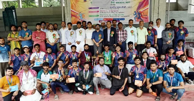 ঢাবির জিয়া হলের বার্ষিক ক্রীড়া প্রতিযোগিতায় চ্যাম্পিয়ন আবাবিল