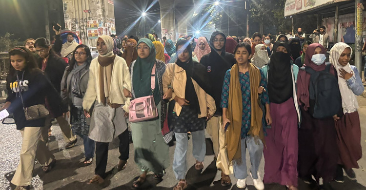 ‘আমরা সবাই হাদি হবো, হাদির মুখে কথা কবো’