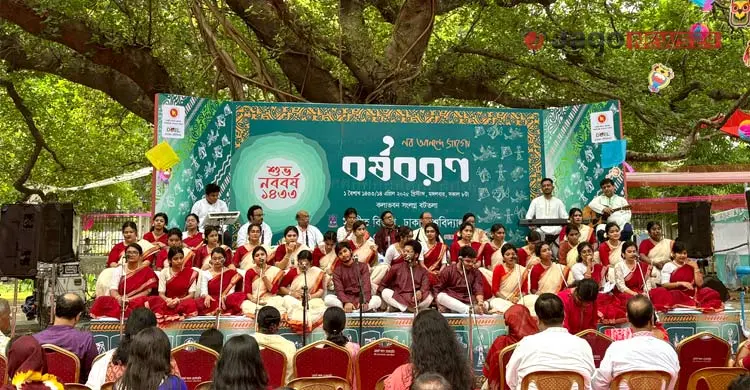 বিপুল সমারোহে বৈশাখী শোভাযাত্রা, লোকে লোকারণ্য ঢাকা বিশ্ববিদ্যালয়