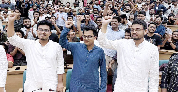 ডাকসুর ঘোষিত ফলাফলে মিললো প্রাক-জরিপের পূর্বাভাস